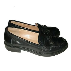 Tommy Hilfiger black leather loafers